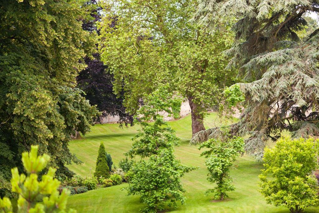 Chateau Le Clos Verneuil d'Avre et d'Iton Esterno foto